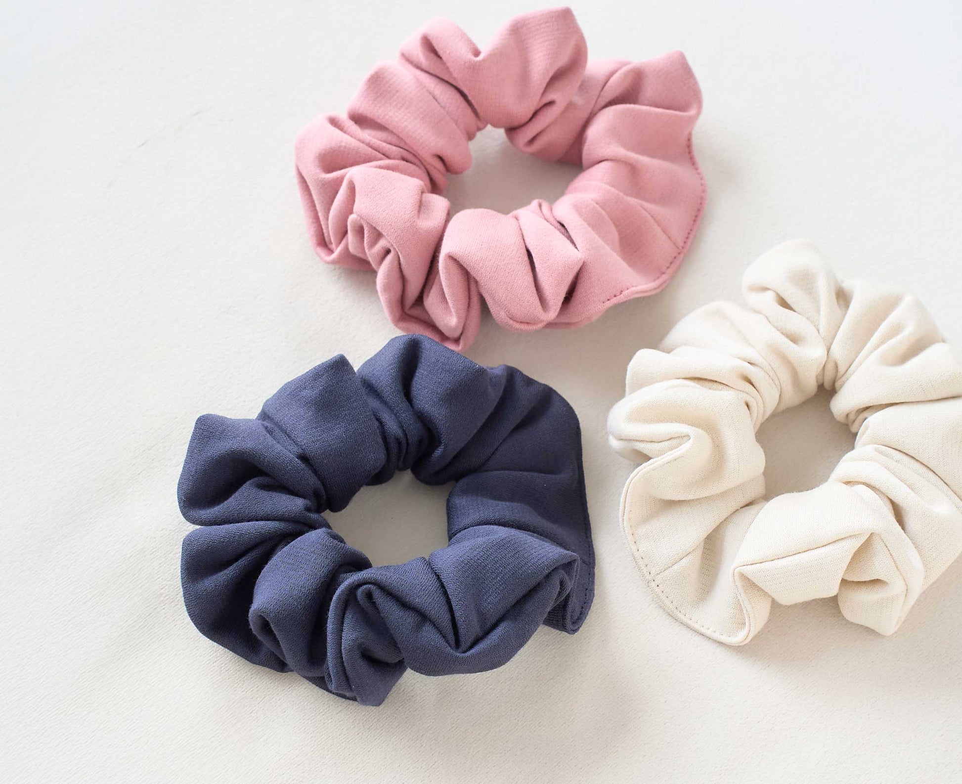 低身長ブランドリチュラの3色シュシュ